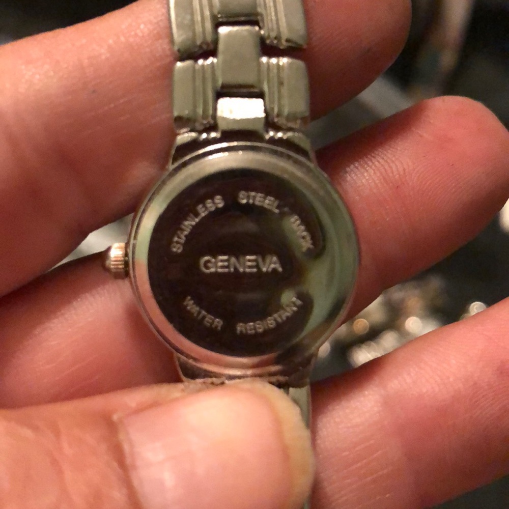 Watch - Picture 4 of 4